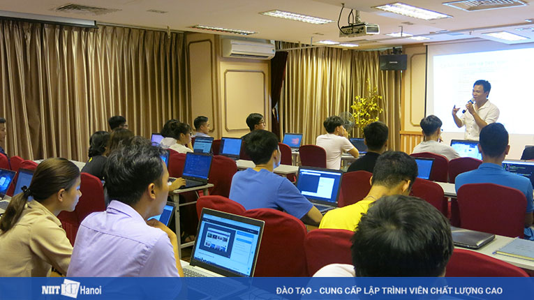  Khóa học được hướng dẫn bởi chuyên gia Nguyễn Tuấn- Solution Architect tại FPT Software