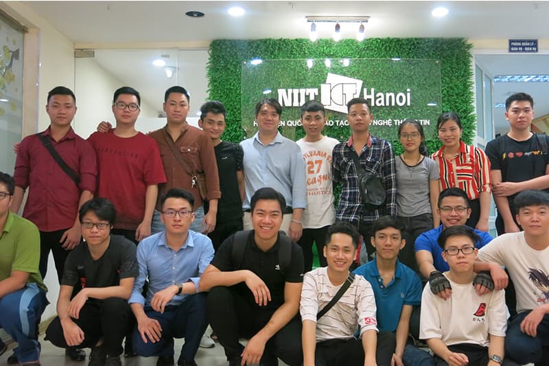 Sinh viên NIIT - ICT Hà Nội